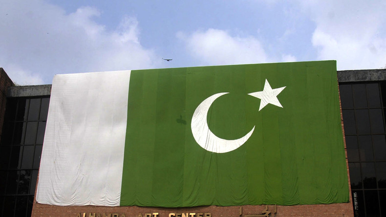Mindestens zwölf Tote bei Bombenanschlag auf hohen Politiker in Pakistan