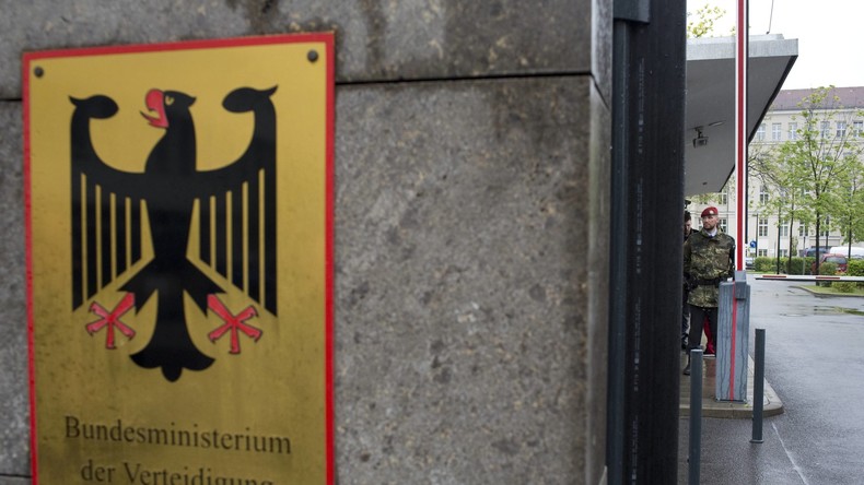 Bundeswehr suspendiert einen weiteren Soldaten im Zusammenhang mit Fall Franco A.