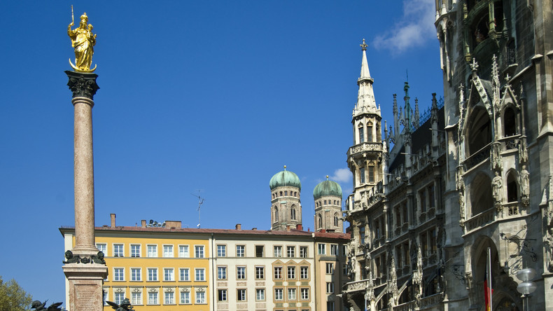 Mann verbrennt sich in München
