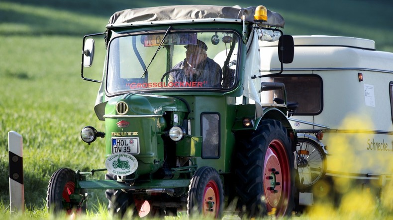 Trecker-Willi bricht nach Russland auf