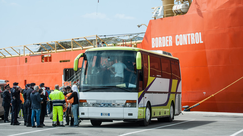 Mehr als 2.100 Migranten aus dem Mittelmeer gerettet