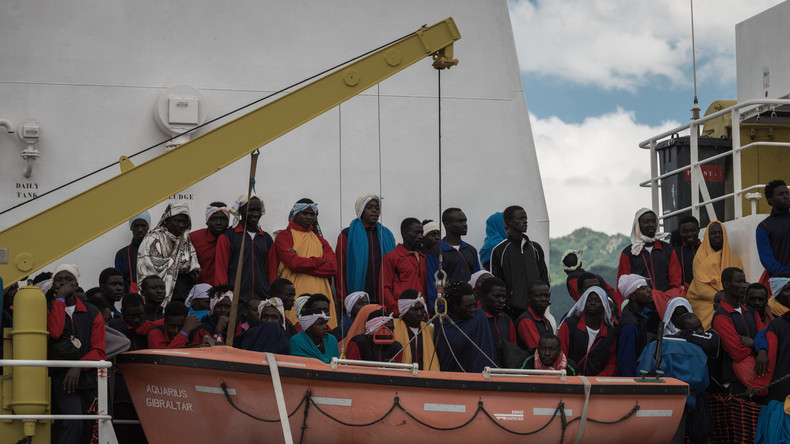 Wieder tote Flüchtlinge auf dem Mittelmeer – 2.200 Menschen gerettet