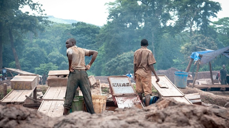 Vier Arbeiter aus Goldmine im Kongo drei Monate nach Entführung frei