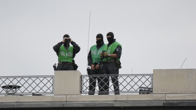 Innenminister: 17-jähriger Syrer gefasst - er plante Selbstmordanschlag in Berlin