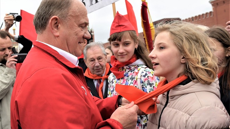 Gennadij Zjuganow auf dem Roten Platz