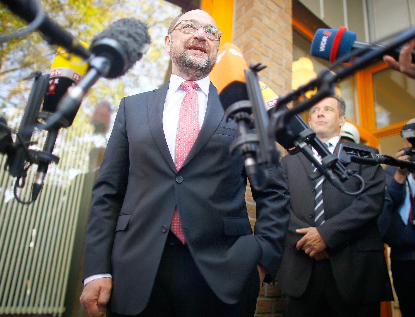 Live-Updates zur NRW-Wahl: CDU siegt, FDP zweistellig, starke Verluste für Rot-Grün, Linke bei 4,9 %
