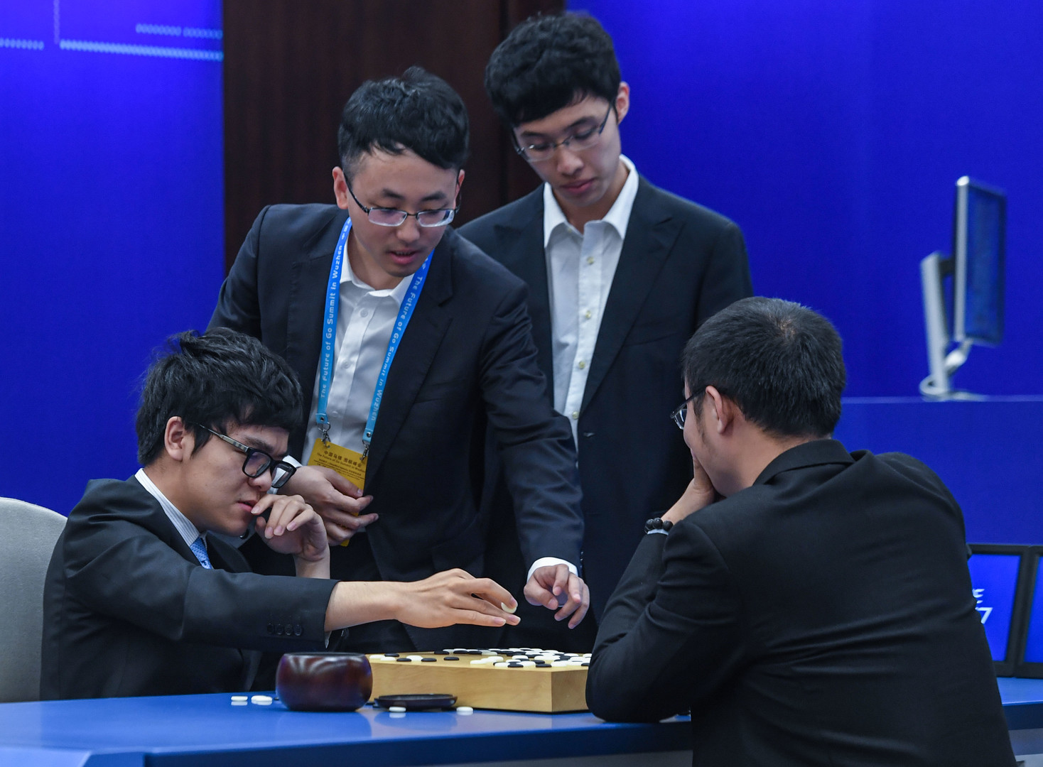Künstliche Intelligenz von Google besiegt menschlichen Weltmeister im Go-Spiel
