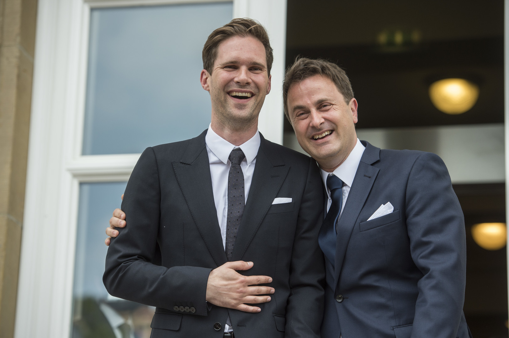 Erster First Gentleman bei NATO-Feier – Premier von Luxemburg kommt mit seinem Mann (FOTOS)