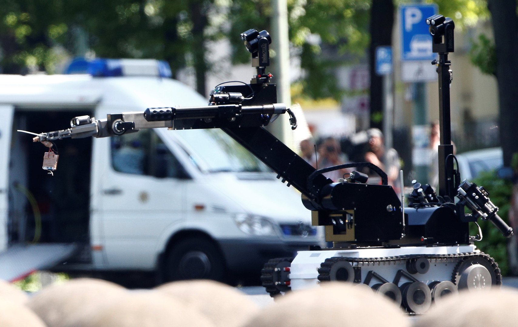 Falscher Bombenalarm in Berlin - Verdächtiges Objekt ist USB-Ladestation