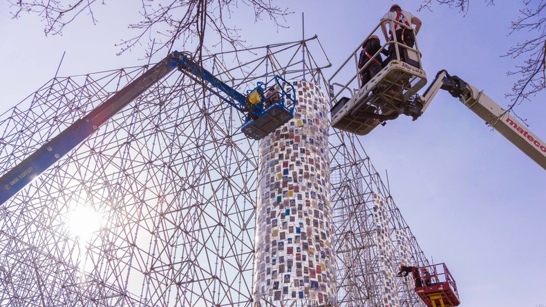 Documenta 14 Kassel: Tempelbau gegen Denkverbote der argentinischen Künstlerin Marta Minujin
