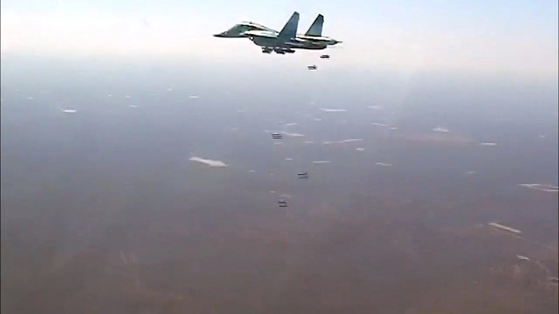 Russische Flugzeuge töten 80 IS-Kämpfer bei Rakka