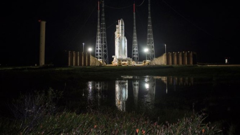 Ariane-Rakete bringt elektrisch angetriebenen Satelliten ins All