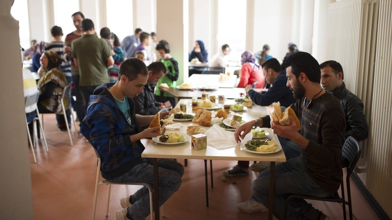 Zahl neu ankommender Flüchtlinge in Deutschland leicht gestiegen