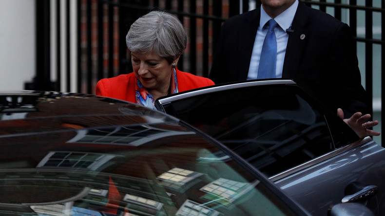 Am seidenen Faden: Nach Wahlen wankt Premierministerin May