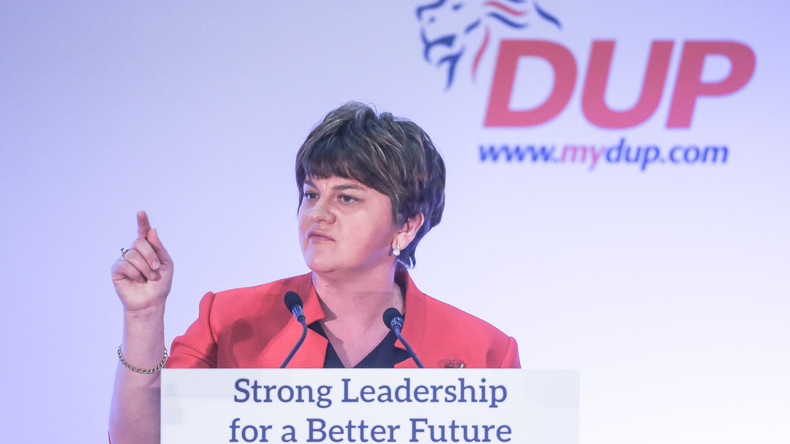 Britische Konservative einigt sich grundsätzlich mit DUP