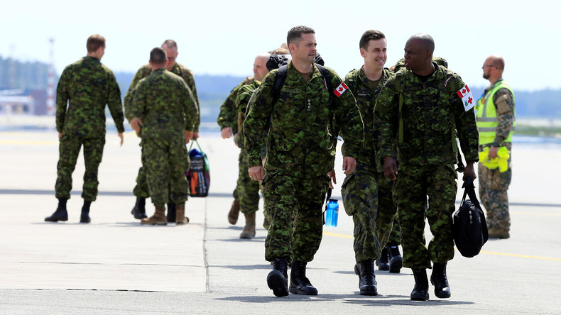 Kanadische NATO-Soldaten treffen in Lettland ein