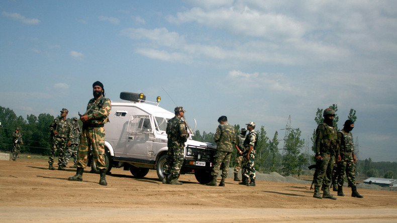 Indische Militärs töten 13 Kämpfer in Kaschmir