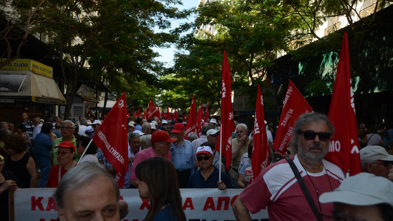 Griechische Rentner protestieren gegen neue Rentenkürzungen