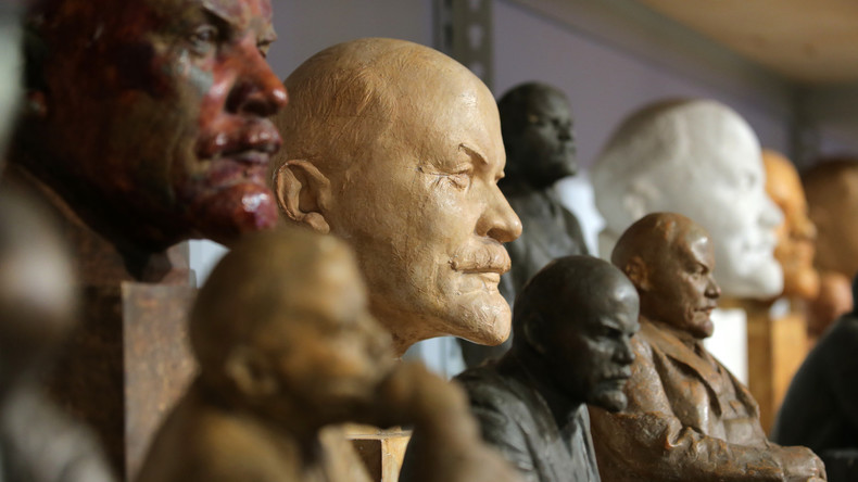 Kein Gebot bei Versteigerung von Stalin- und Lenin-Denkmälern