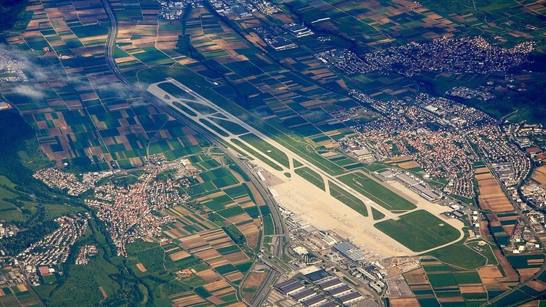 Passagierflugzeug in Stuttgart wegen Anschlaggefahr geräumt