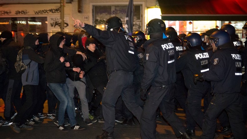 Nach Anschlägen auf Bahnanlagen: Linke Szene im Zwiestreit