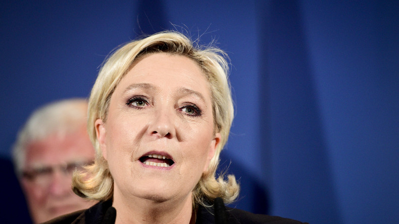 Marine Le Pen vom Vater zum Rücktritt aufgefordert