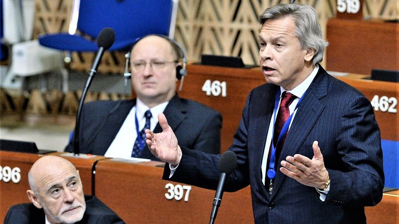 Russlands Senator Puschkow in Berlin zur globalen Politik: "Washington nervös, EU unschlüssig"