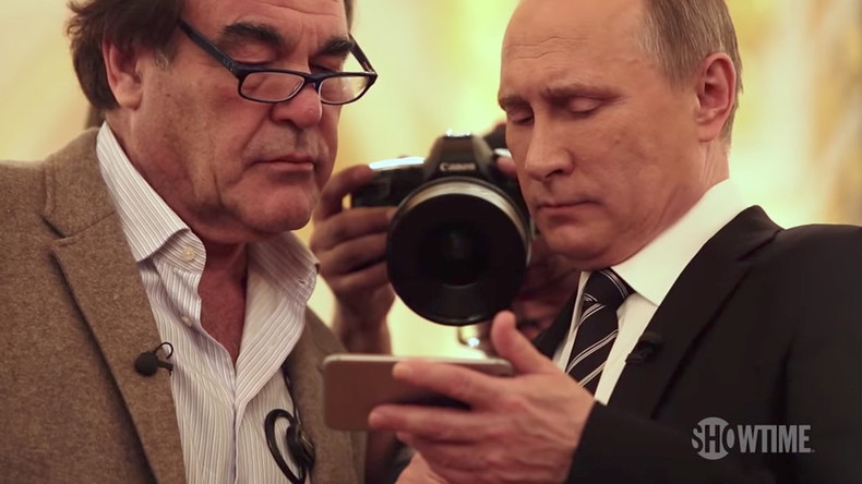 Fake News über angebliches Fake-Video: Oliver Stone weist norwegischen Journalisten in die Schranken