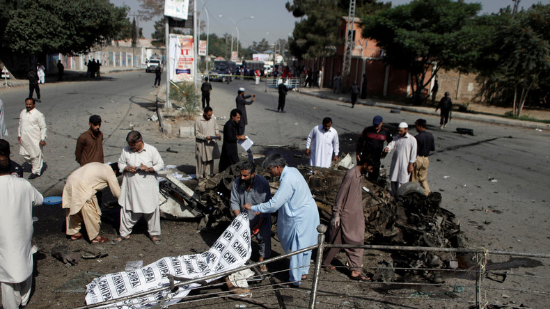 Mindestens neun Tote bei Bombenanschlag in Südpakistan