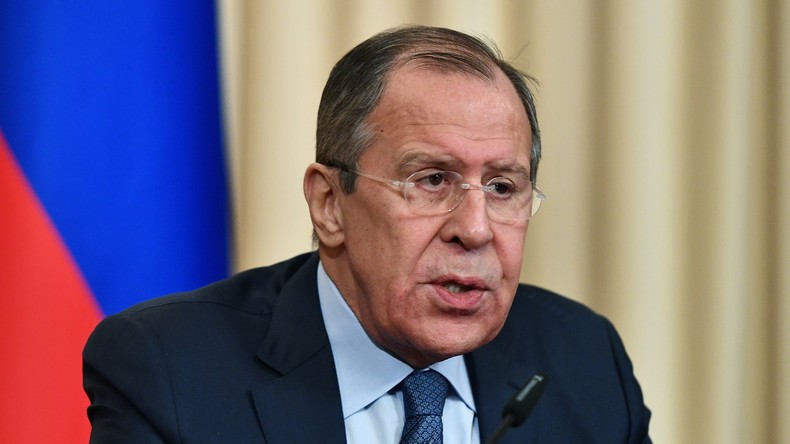 Sergej Lawrow: US-geführte Koalition muss „sehr gefährliches Spiel“ mit Al-Nusra in Syrien stoppen