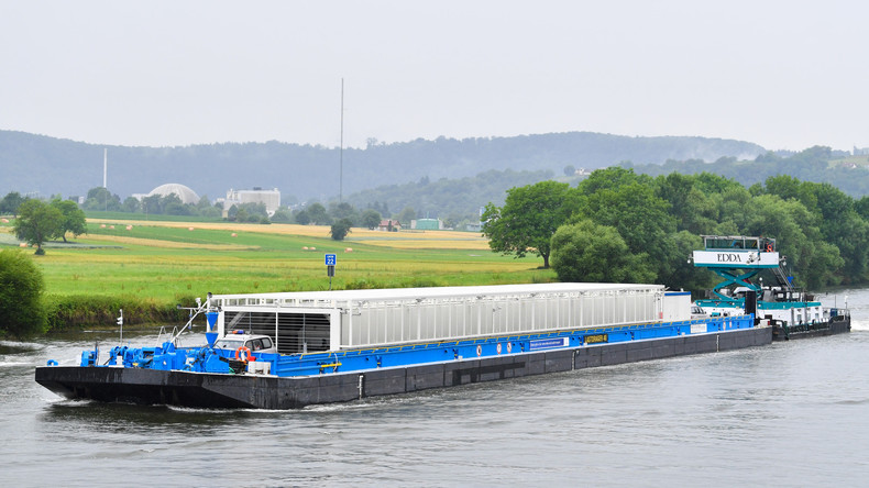 Atomkraftgegner stoppen Castor-Transport vorerst