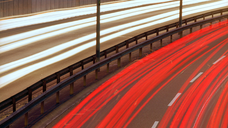 Bundestag beschließt höhere Strafen für Raser: Auto einziehen