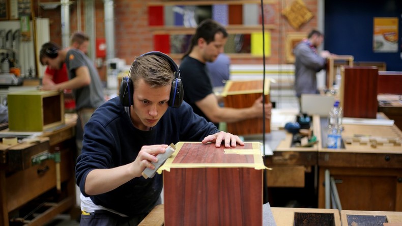 Volkswirte: Zahl der Jobsuchenden in Deutschland sinkt weiter