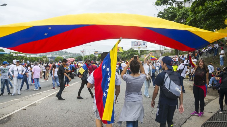 Überfall auf Parlament in Venezuela - Angriff auf Abgeordnete