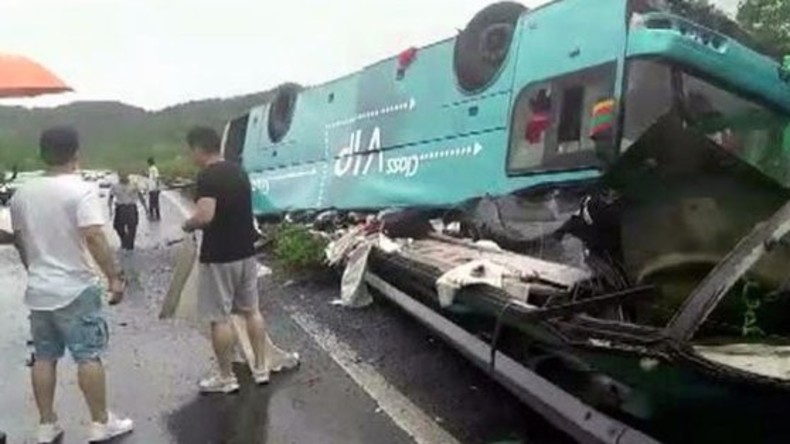 19 Tote bei Busunglück in China