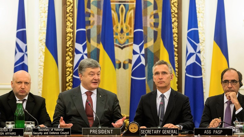 Poroschenko: Alle Mitgliedsstaaten haben beschlossen, die Ukraine in die NATO aufzunehmen