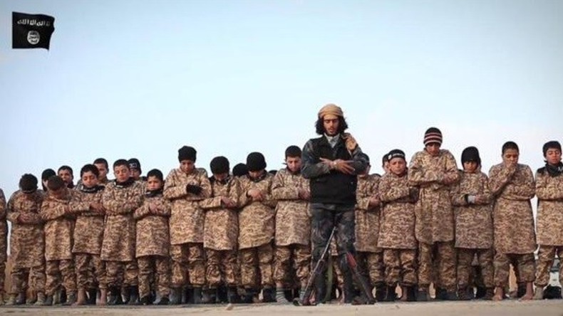 Kinder des "Islamischen Staates": Was passiert mit den jüngsten Opfern der Terrormiliz?