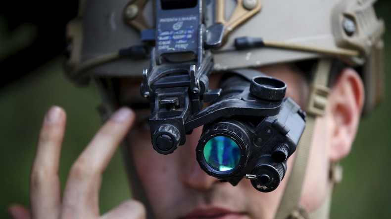 „Wie bei Ebay“ - Pentagon verkauft Militärausrüstung an Fake-Polizei
