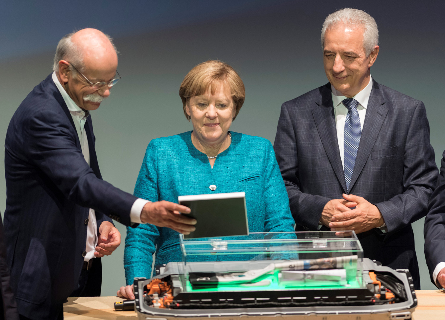 Dieselgate und die Autolobby: Wie die Bundesregierung den Abgasskandal ermöglichte