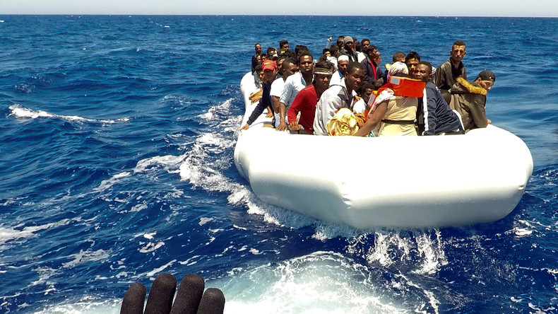 Italien droht NGOs, die sich nicht dem Verhaltenskodex zur Flüchtlingsrettung im Mittelmeer beugen