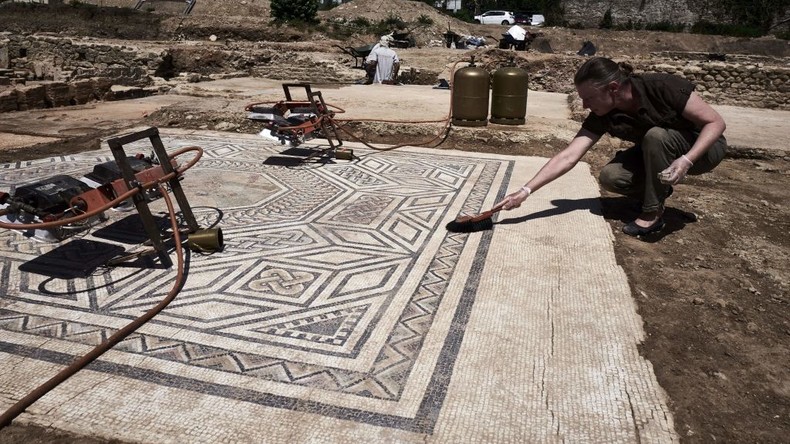 "Kleines Pompeji": Französische Archäologen entdecken römisches Viertel aus dem ersten Jahrhundert