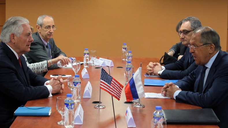 Sergei Lawrow trifft seinen US-Amtskollegen Rex Tillerson in Manila