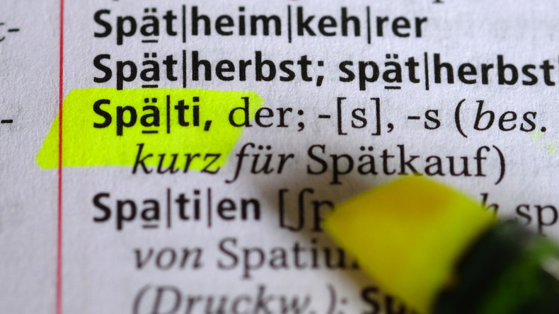 Duden wird um 5.000 Wörter reicher – Fake News, Kopfkino & Drohnenangriff
