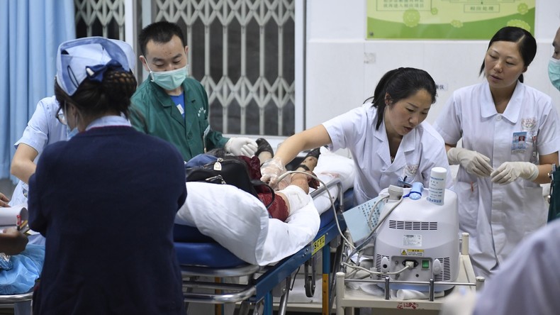 Erneut Erdbeben in China – Ausländische Touristen unter Verletzten, 13 Tote