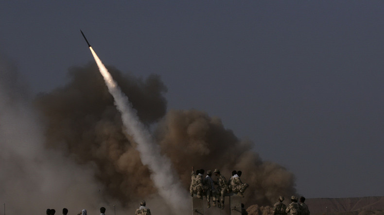 Iraner ergreifen Maßnahmen gegen US-Sanktionen und erhöhen Budget für Raketenproduktion