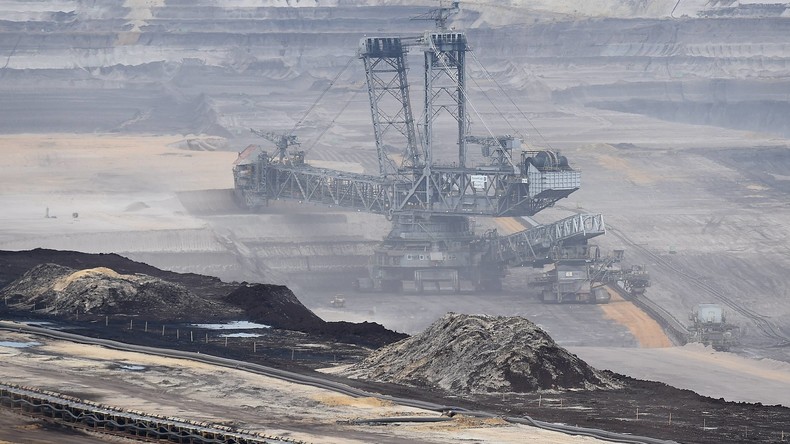 Protest gegen Braunkohleabbau: Klimacamp im Deutschland gestartet
