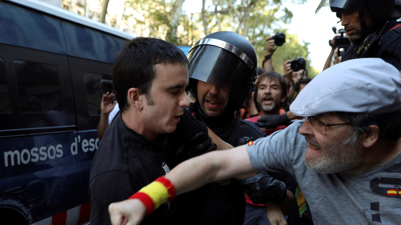 Panik durch Auseinandersetzungen zwischen Rechten und Linken in Barcelona