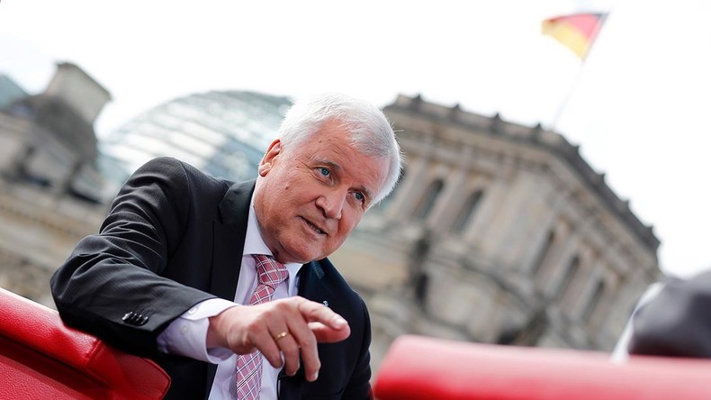 Verwirrung um Interview mit Seehofer: Für CSU bleibt Obergrenze Koalitionsbedingung