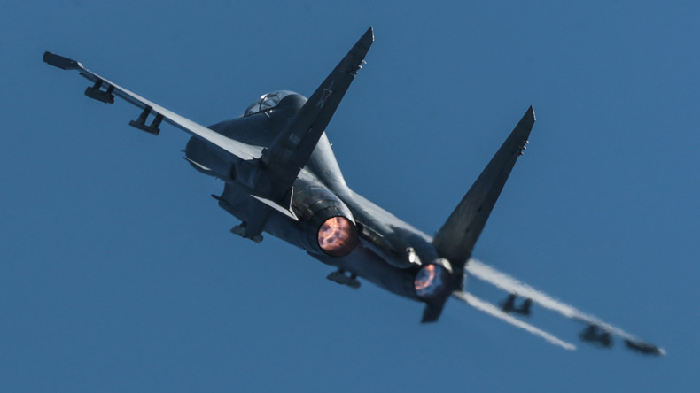 Syrien: Russische Luftwaffe zerstört IS-Konvoi - mehr als 200 Terroristen getötet