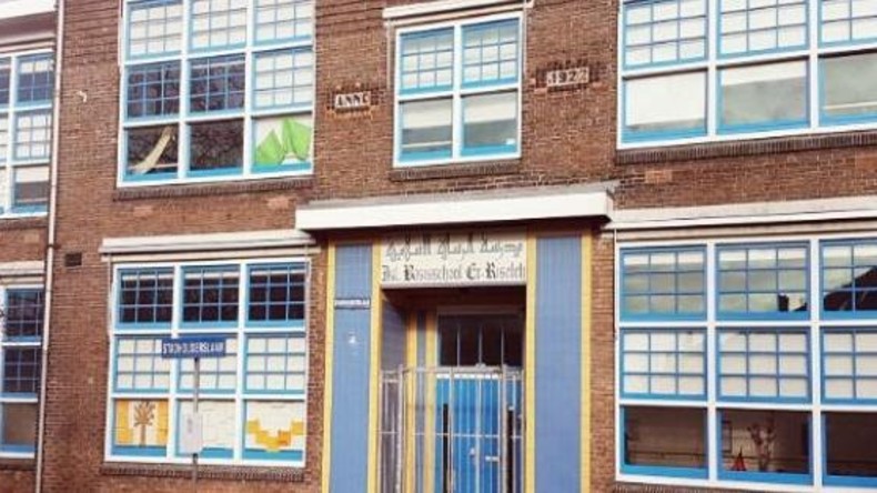 Niederländische Pegida sperrt islamische Grundschule ab